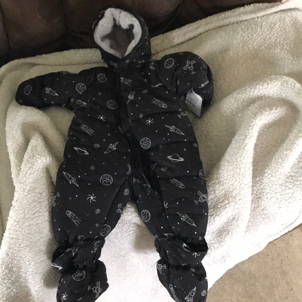 Baby snow suit 3-6 months